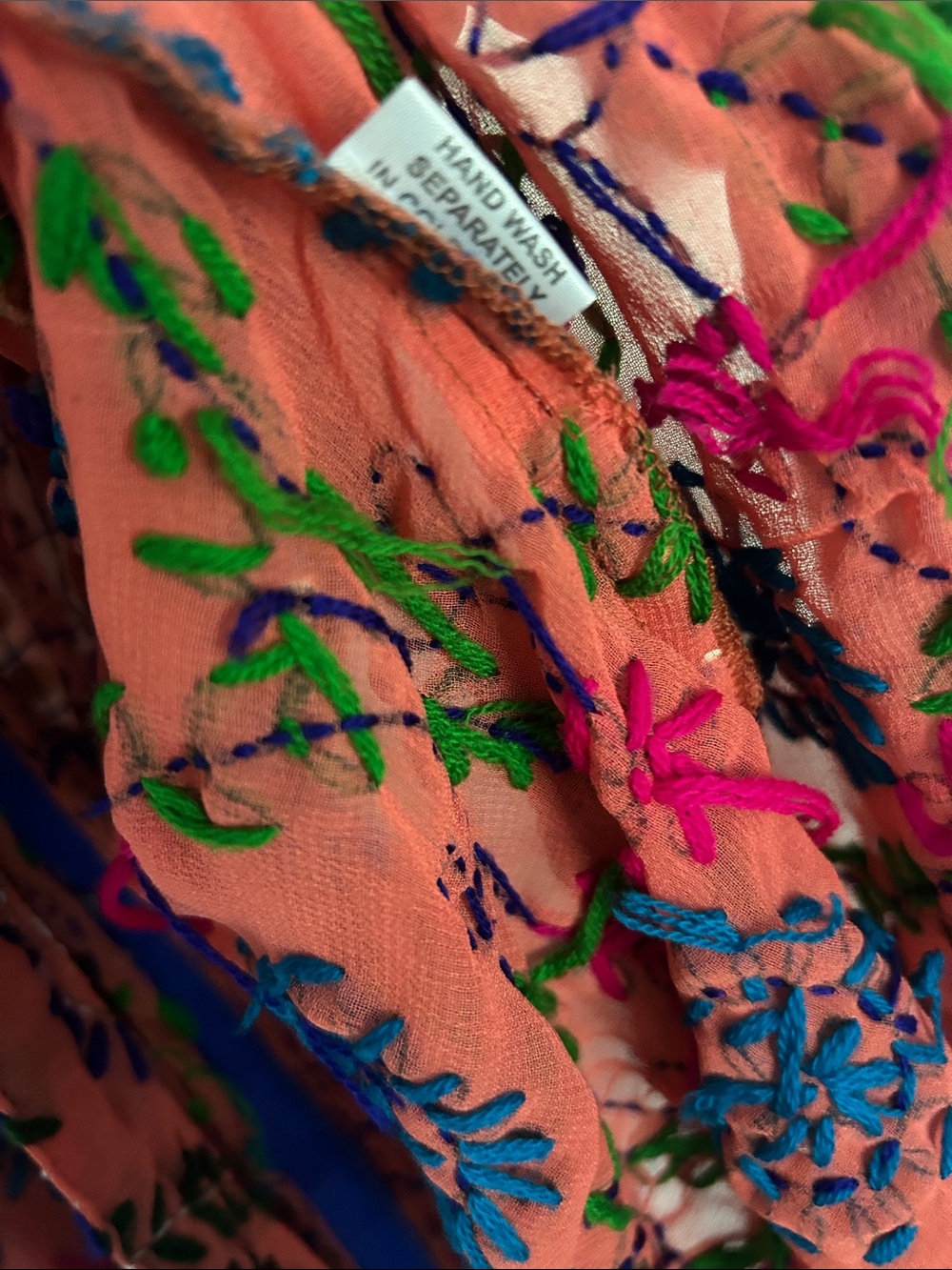 Always on Holiday Store handmade robe with sequins and embroidered details. - Picture 4 of 11